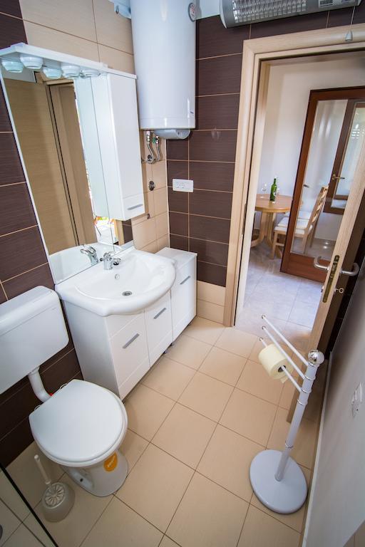 Holiday Home Dubi Kornić Chambre photo